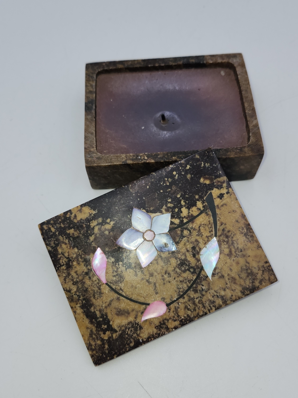 Mother of Pearl Vintage Stone Floral Trinket Box India Flower Inlay Soap Stone